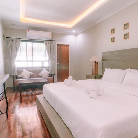 64House Hotel Csiangmaj Kültér fotó